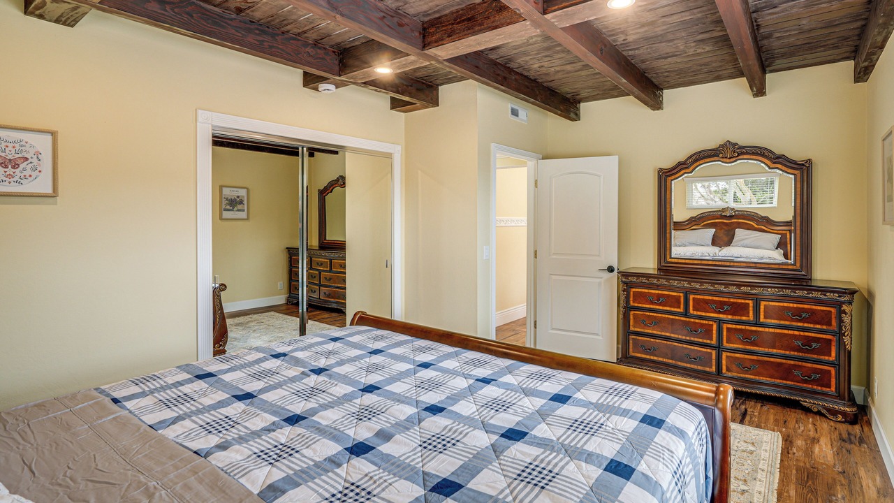 Photo of Bedroom in Del Rey Oaks