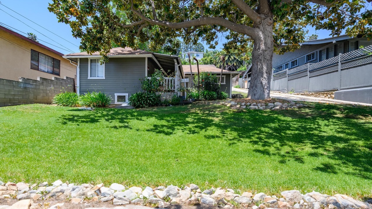 Photo of Outdoor in Highland Park