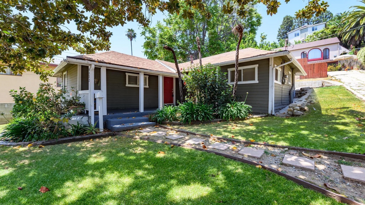 Photo of Outdoor in Highland Park