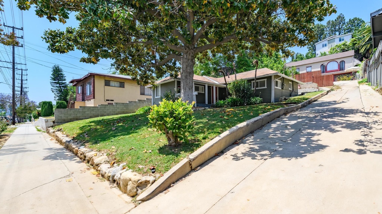Photo of Outdoor in Highland Park