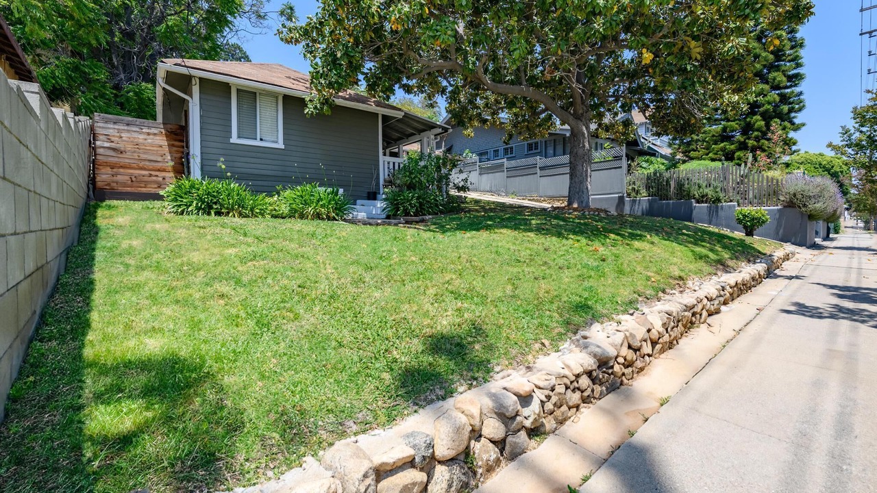 Photo of Outdoor in Highland Park