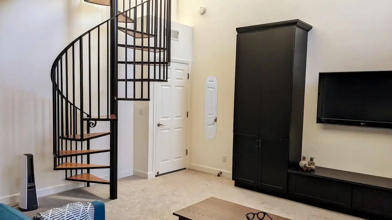 Photo of Livingroom in Mountain View