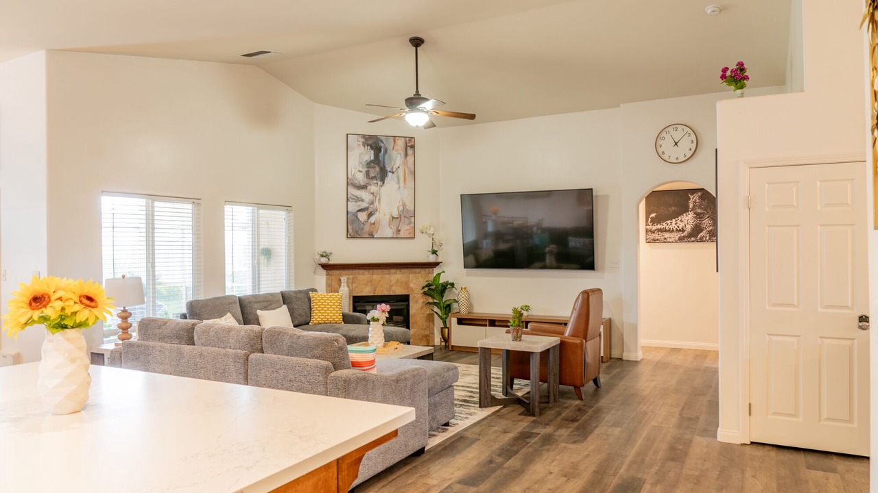 Photo of Livingroom in Pumpkin Center