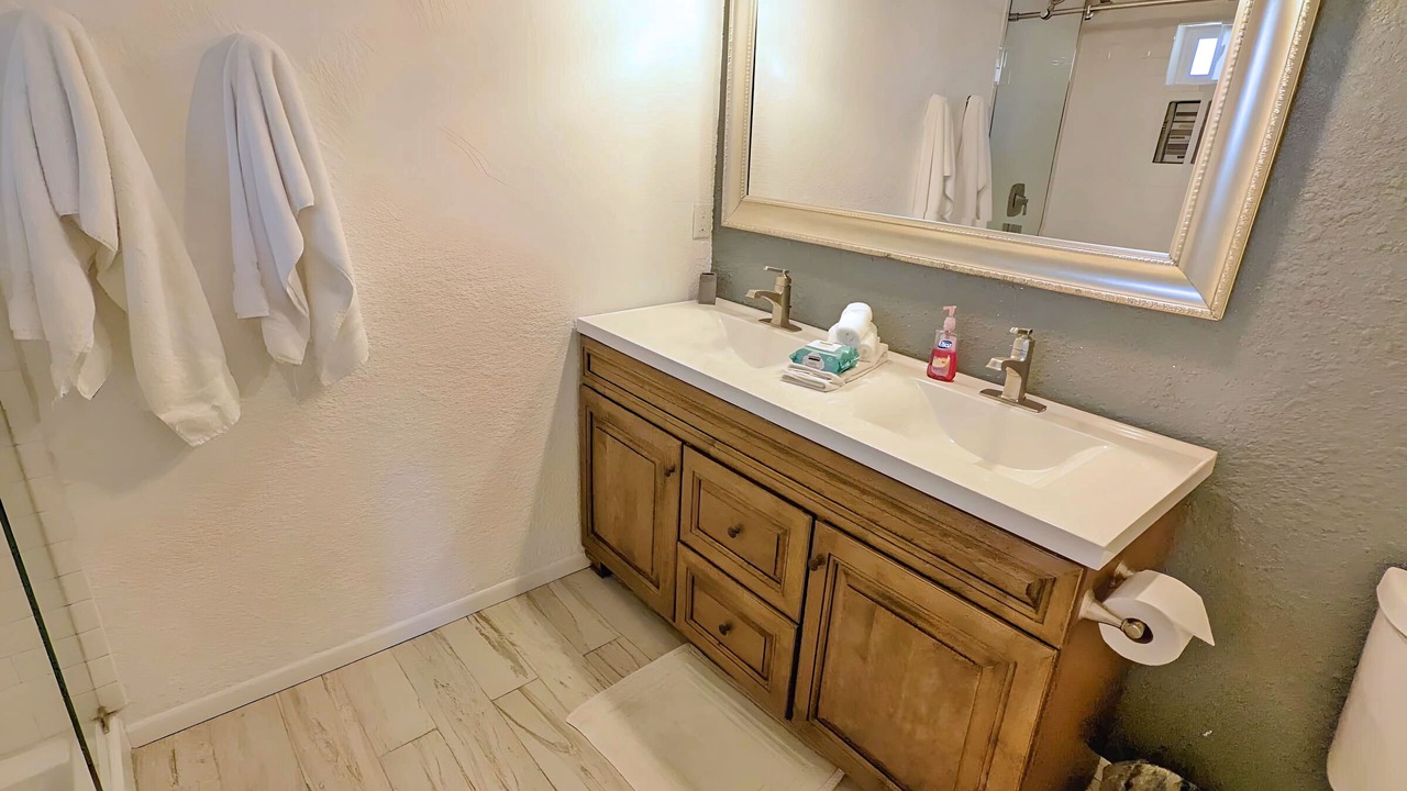 Photo of Bathroom in Yosemite Lakes