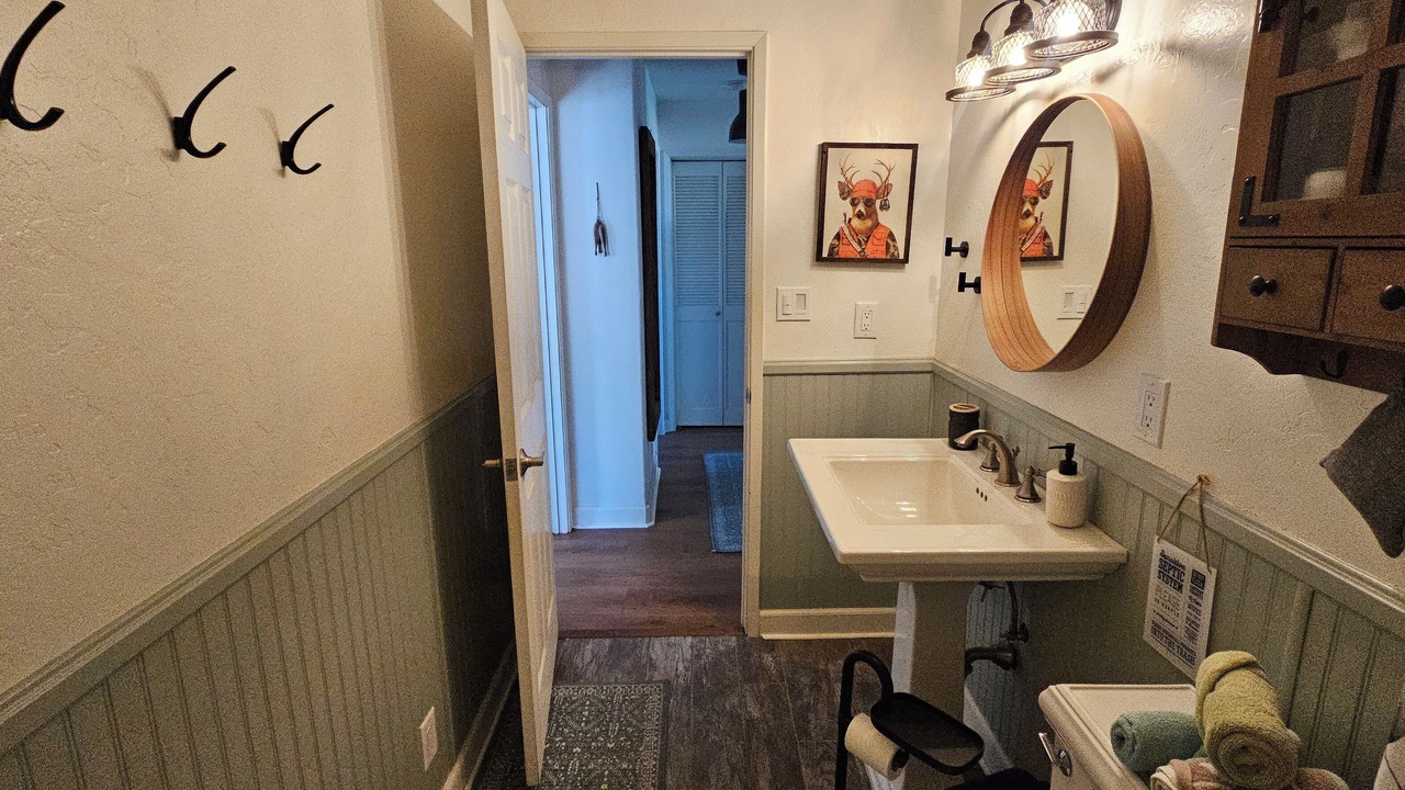 Photo of Bathroom in Kernville