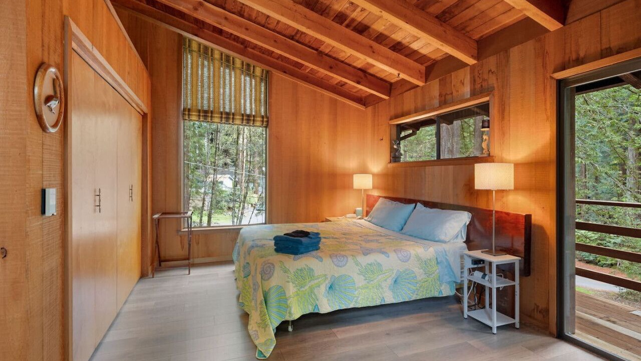 Photo of Bedroom in Gualala