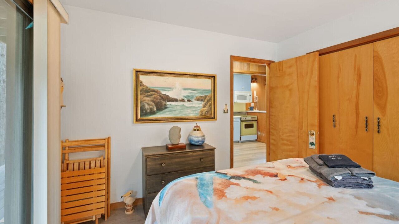 Photo of Bedroom in Gualala