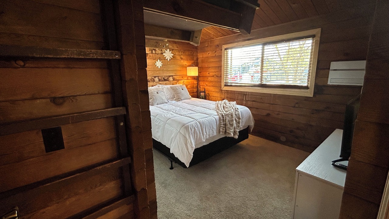 Photo of Bedroom in Diamond Valley