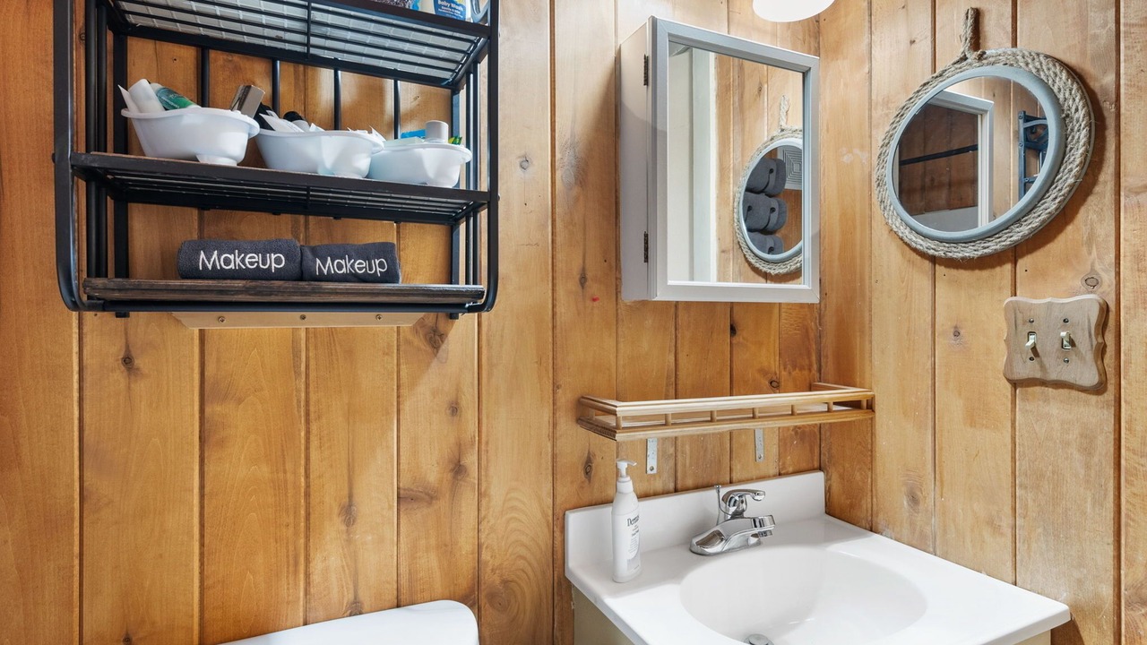 Photo of Bathroom in Mountain Club