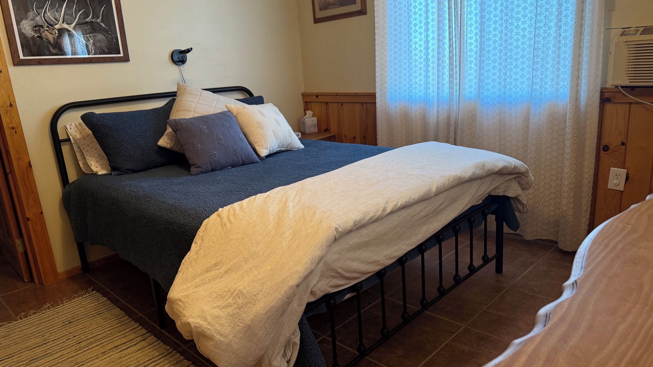 Photo of Bedroom in Paulden
