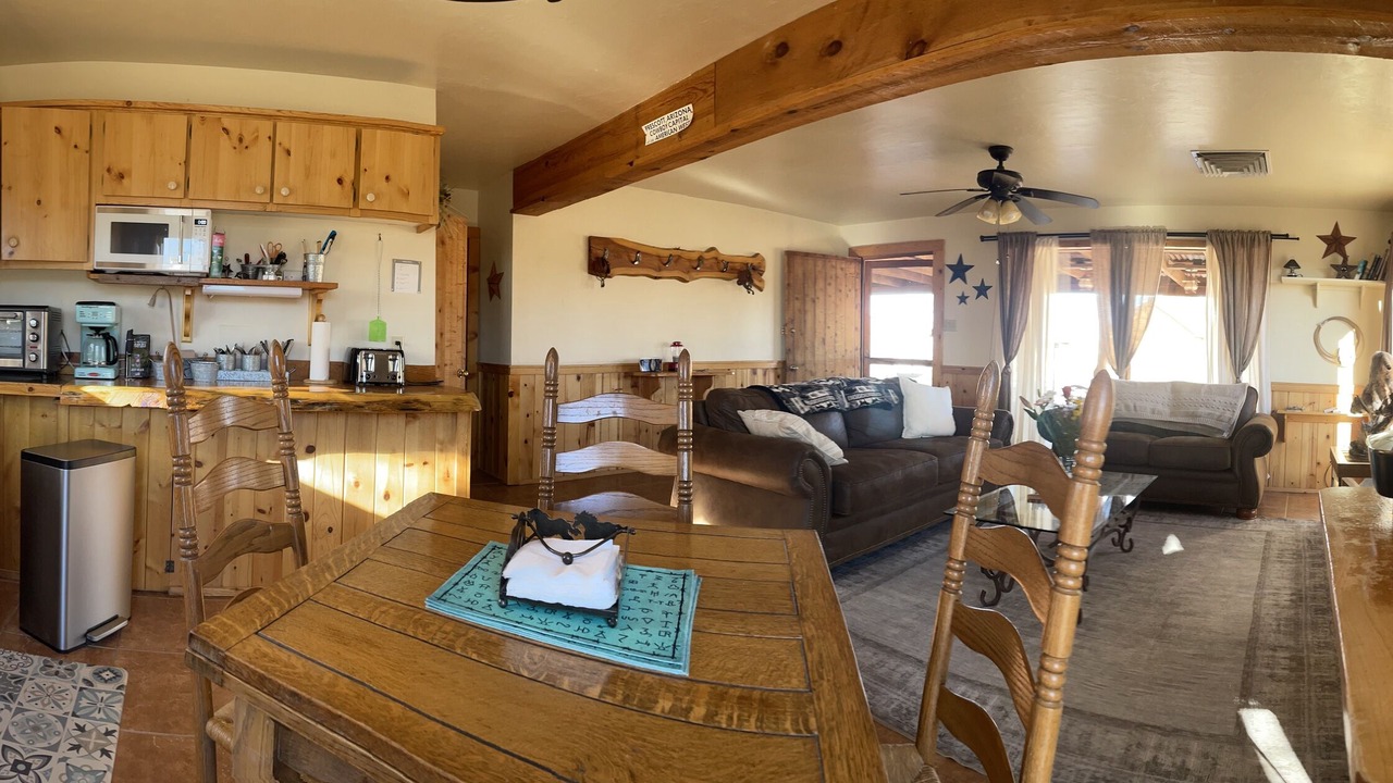 Photo of Livingroom in Paulden