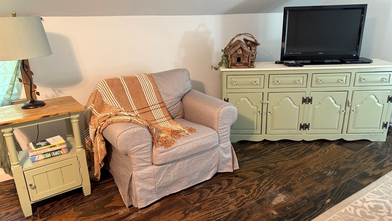 Photo of Livingroom in Rainbow CDP
