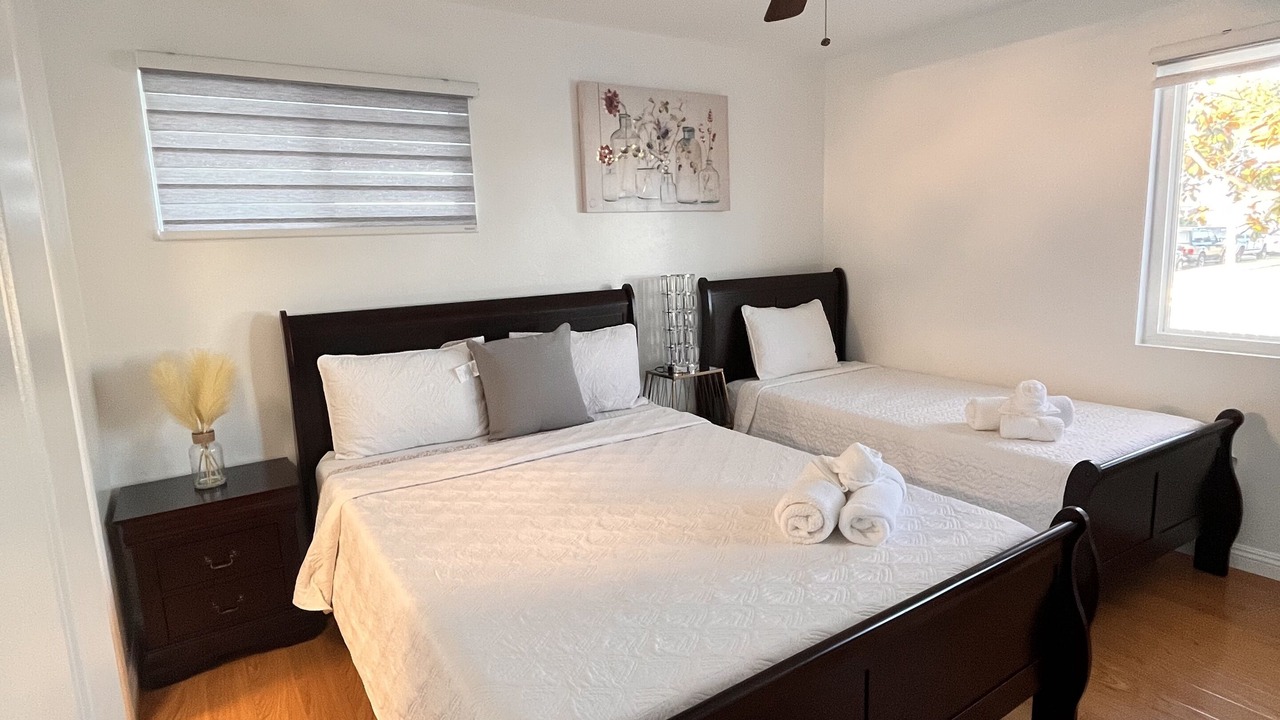 Photo of Bedroom in Midway City