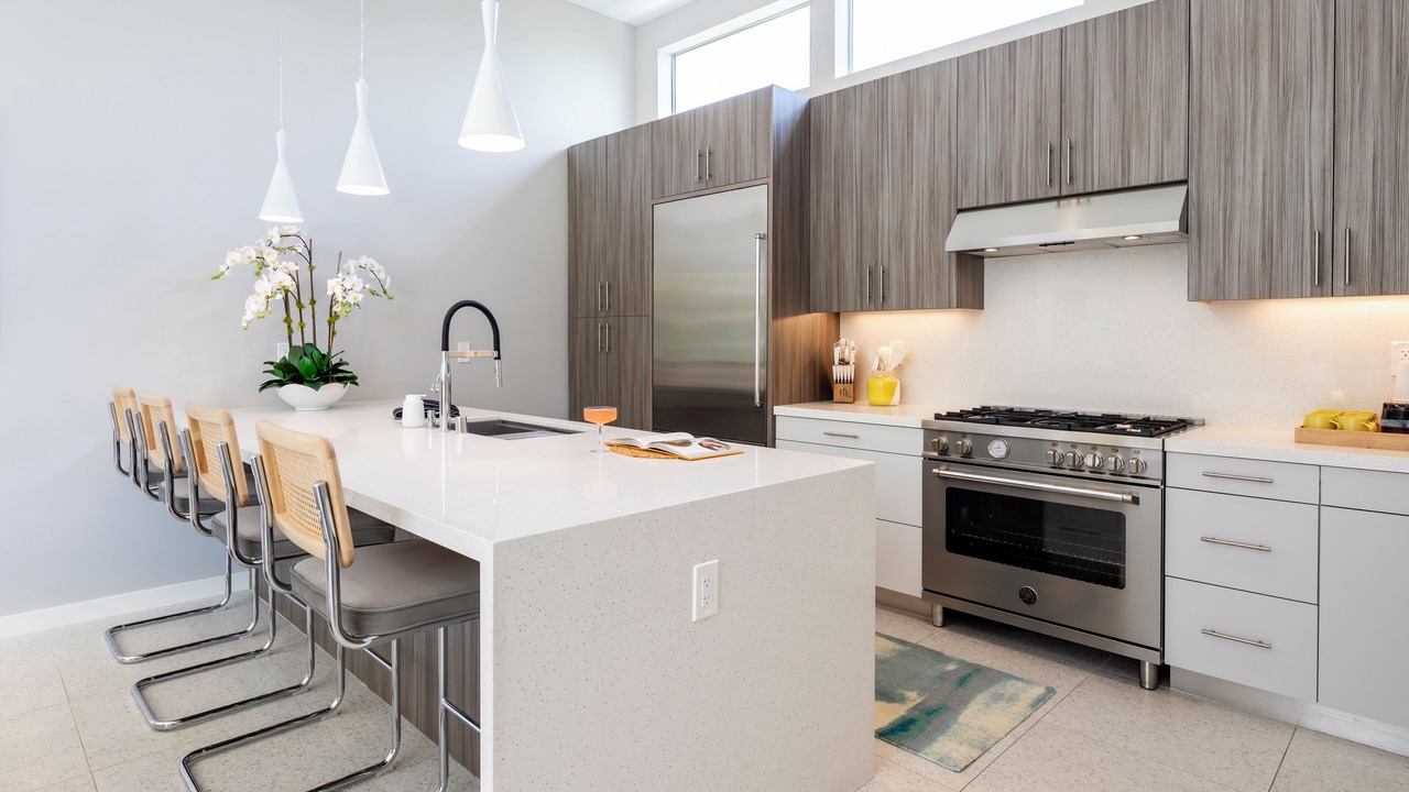 Photo of Kitchen in Racquet Club West