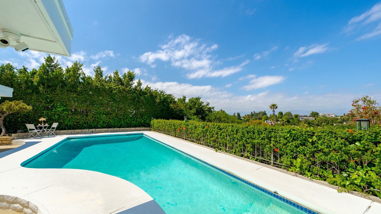 Photo of Outdoor in Hollywood Hills