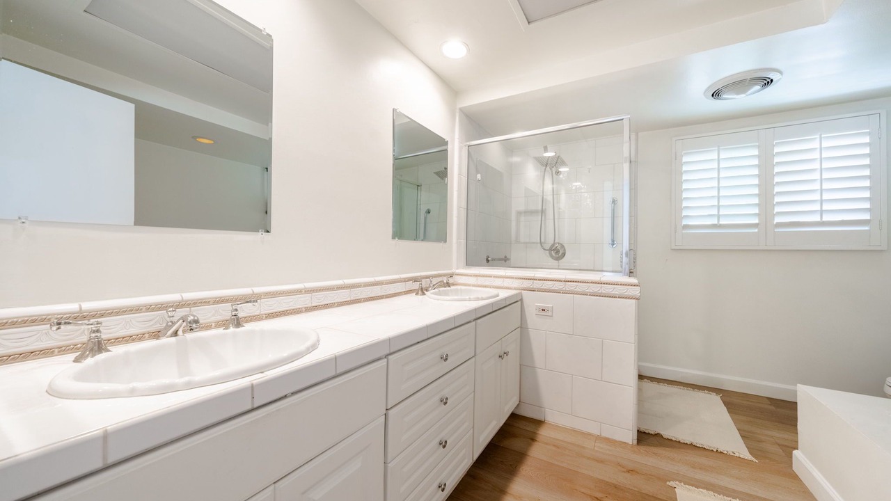 Photo of Bathroom in Hollywood Hills
