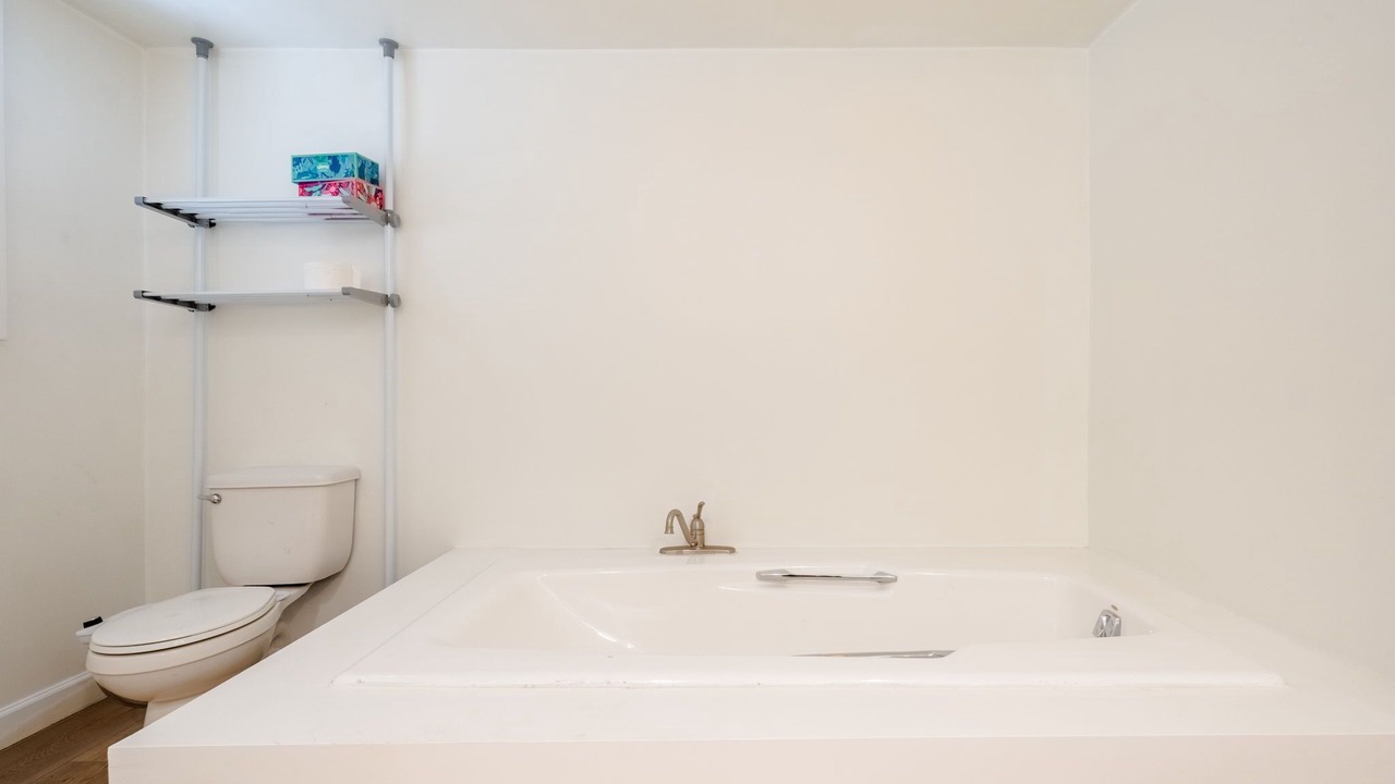 Photo of Bathroom in Hollywood Hills