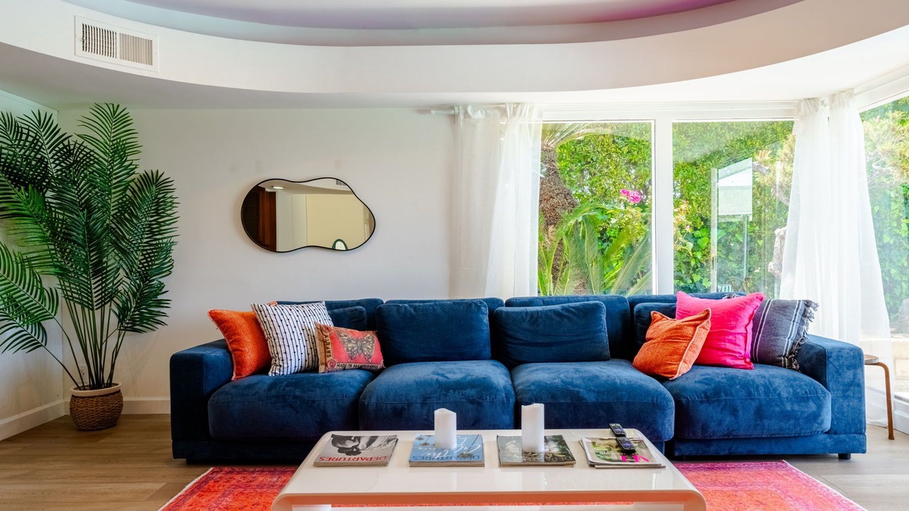 Photo of Livingroom in Hollywood Hills