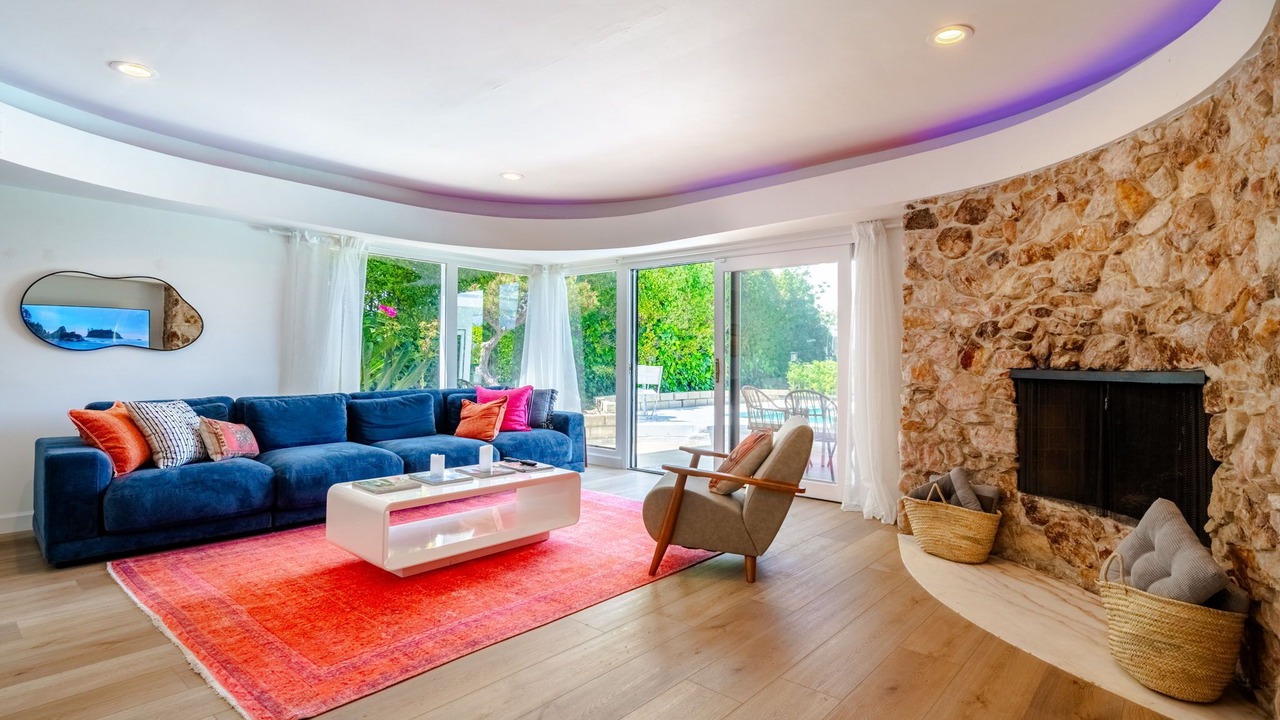 Photo of Livingroom in Hollywood Hills