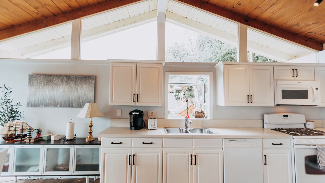 Photo of Kitchen in Crestline