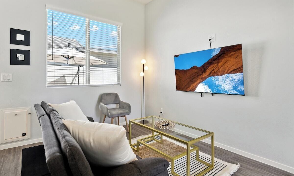 Photo of Livingroom in Sundance