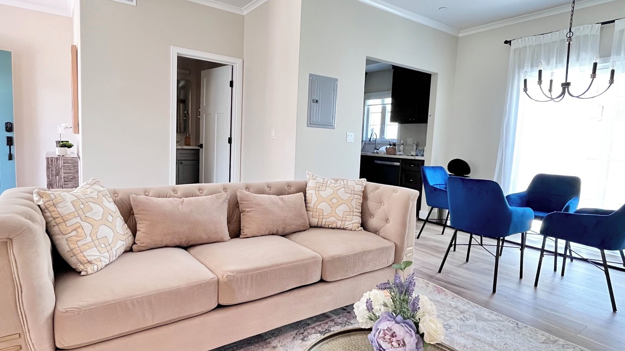 Photo of Livingroom in Pasadena