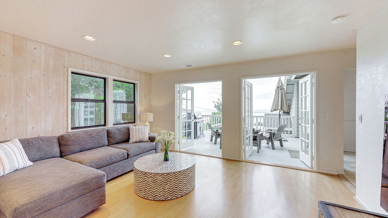 Photo of Livingroom in Santa Barbara