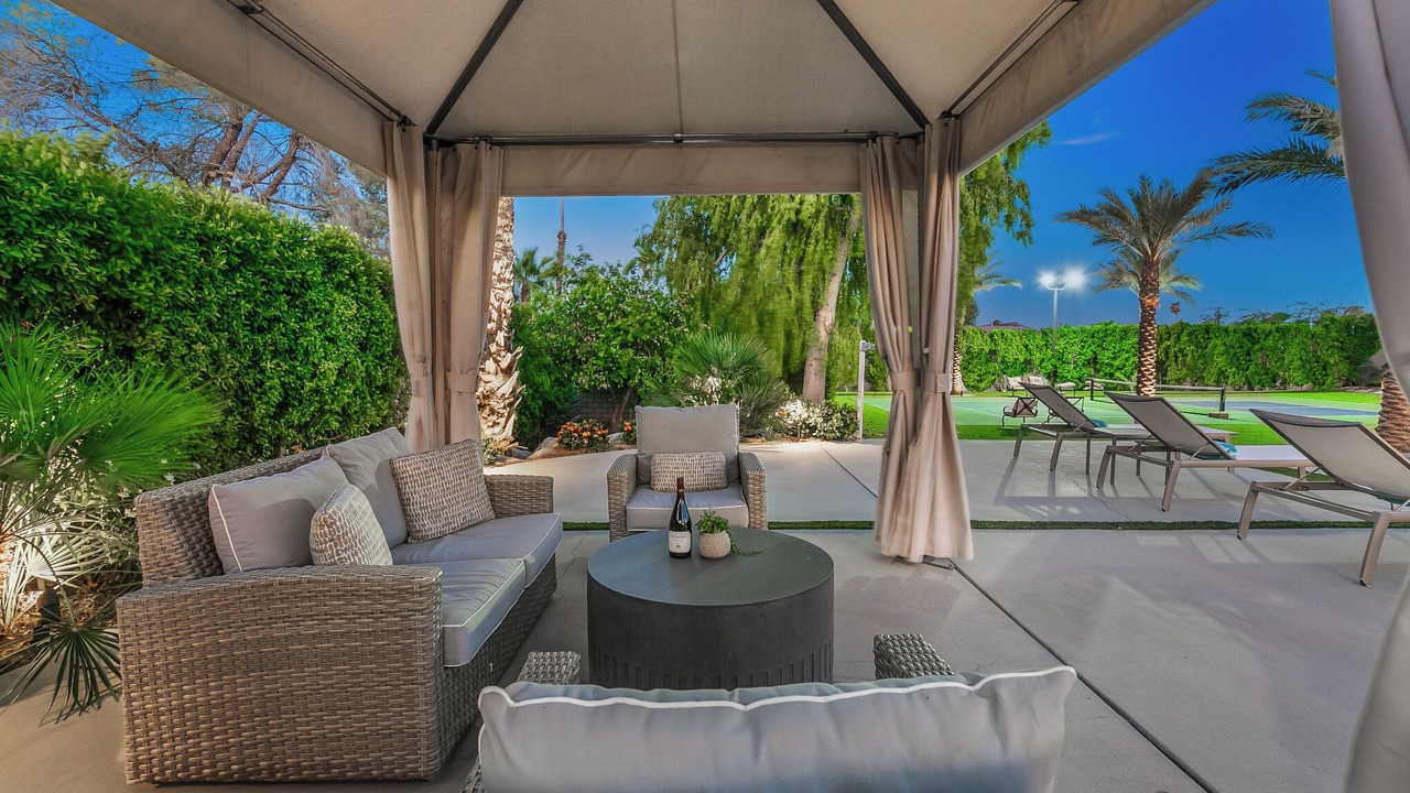 Photo of Patio Balcony in Bermuda Dunes