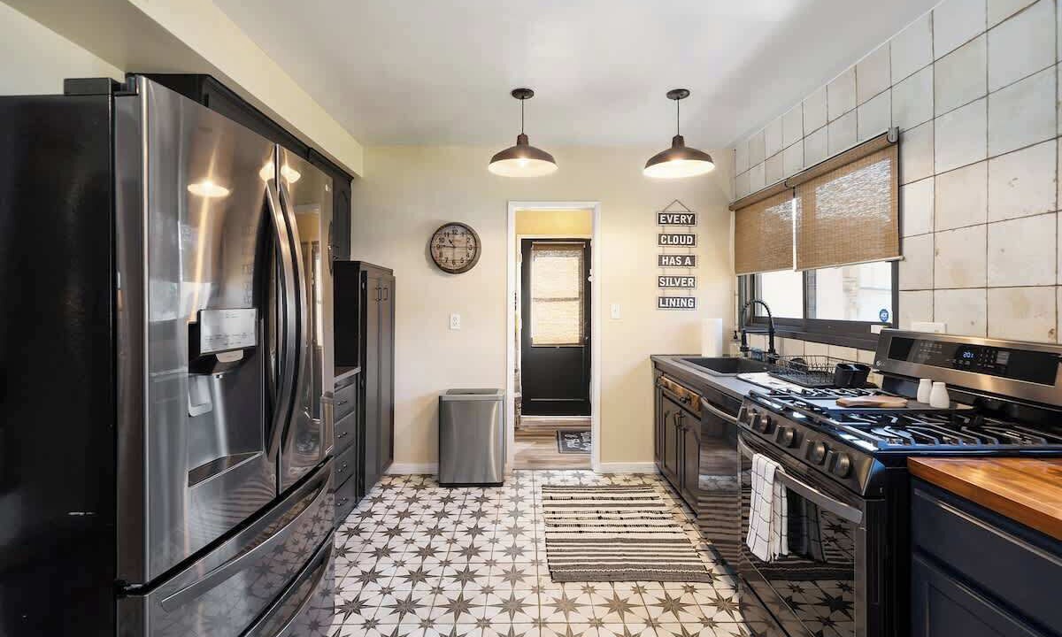 Photo of Kitchen in Valley Village