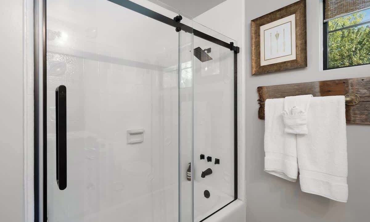 Photo of Bathroom in Valley Village