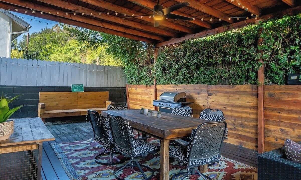 Photo of Outdoor in Valley Village