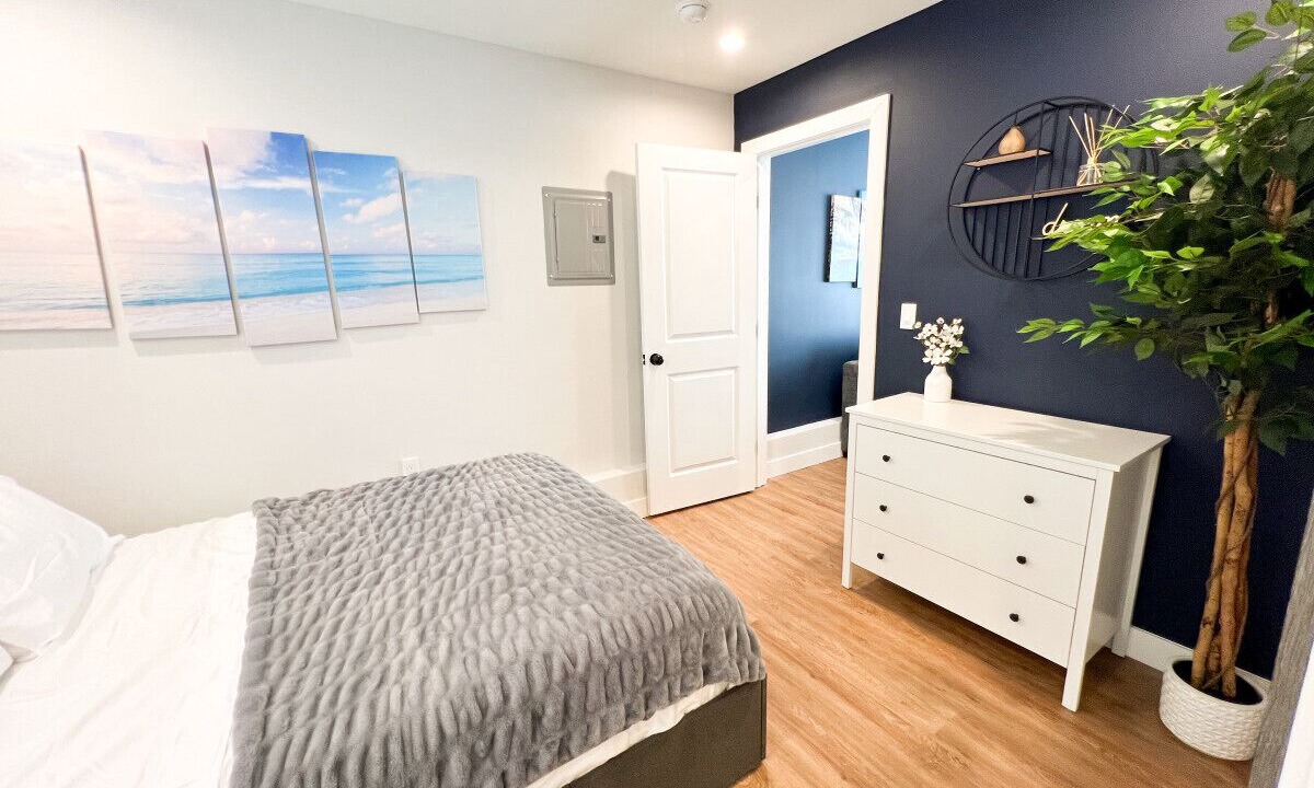 Photo of Bedroom in Burbank