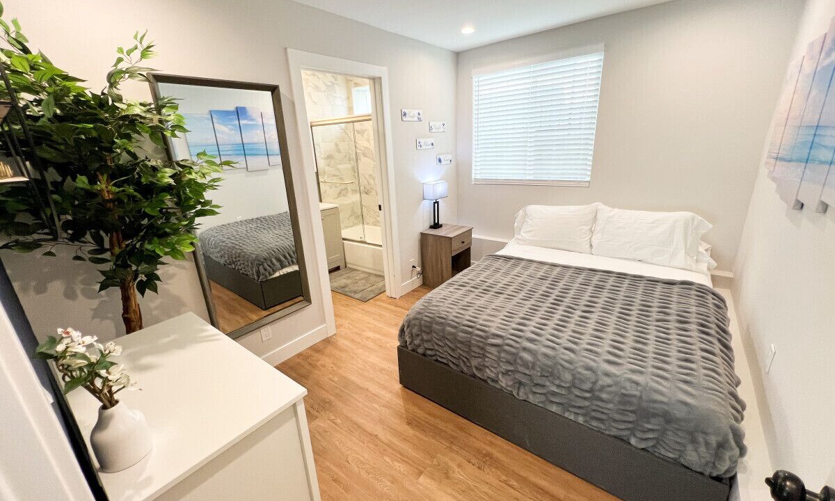 Photo of Bedroom in Burbank