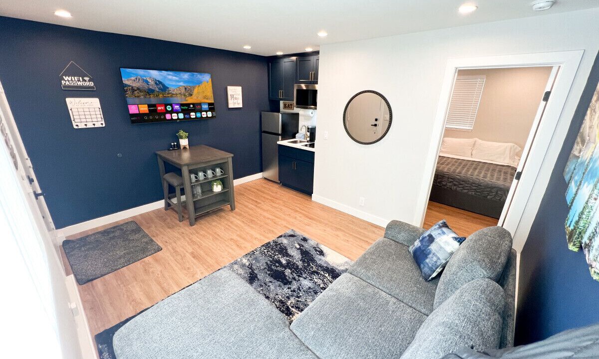 Photo of Livingroom in Burbank