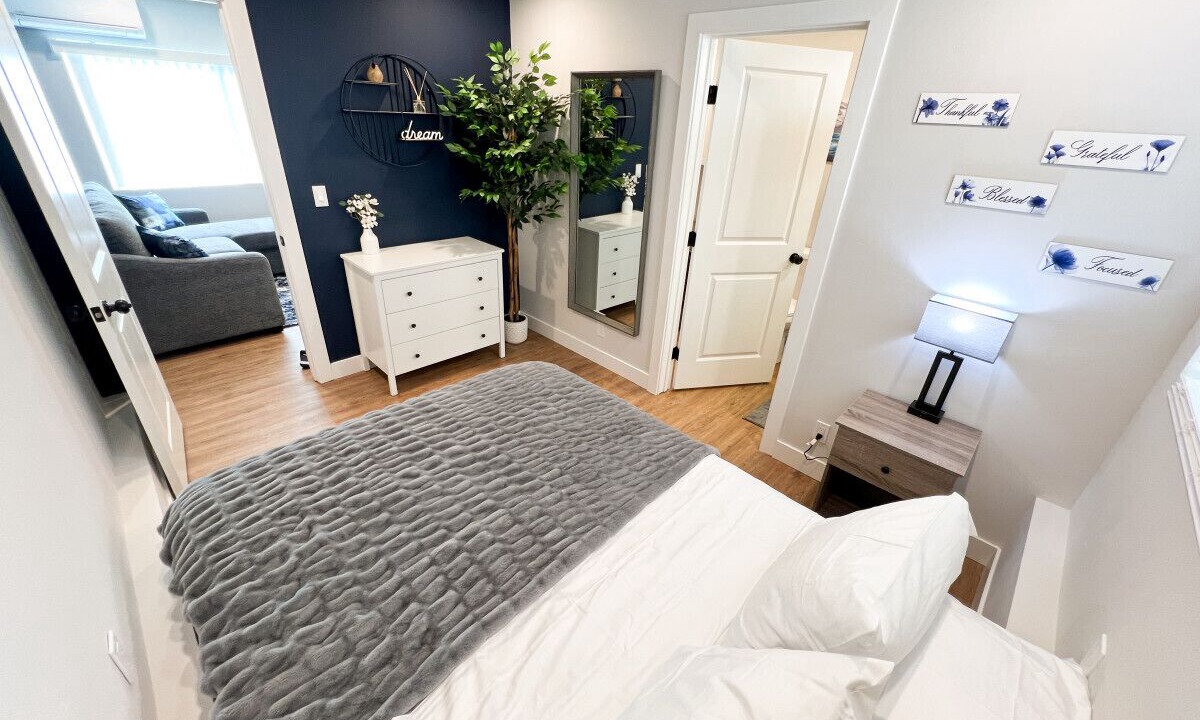 Photo of Bedroom in Burbank