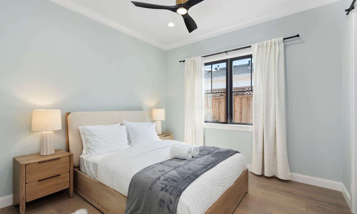Photo of Bedroom in Silicon Valley