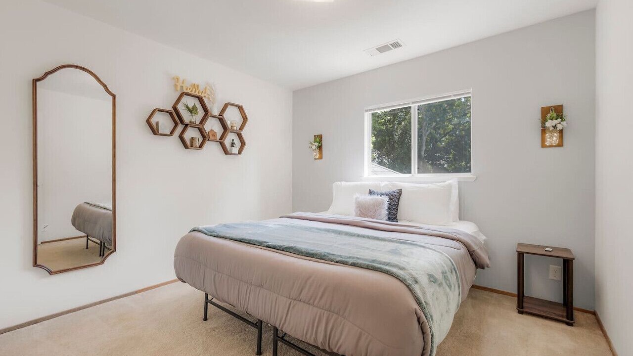 Photo of Bedroom in Chico