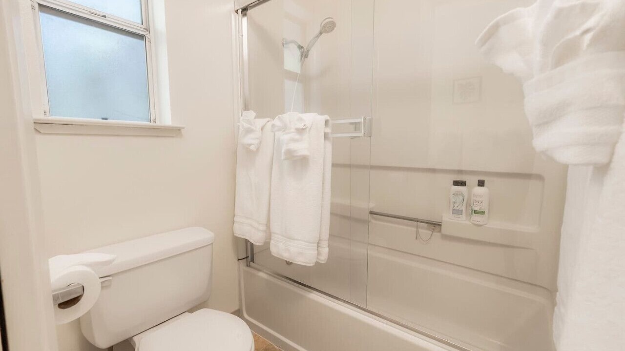 Photo of Bathroom in Chico