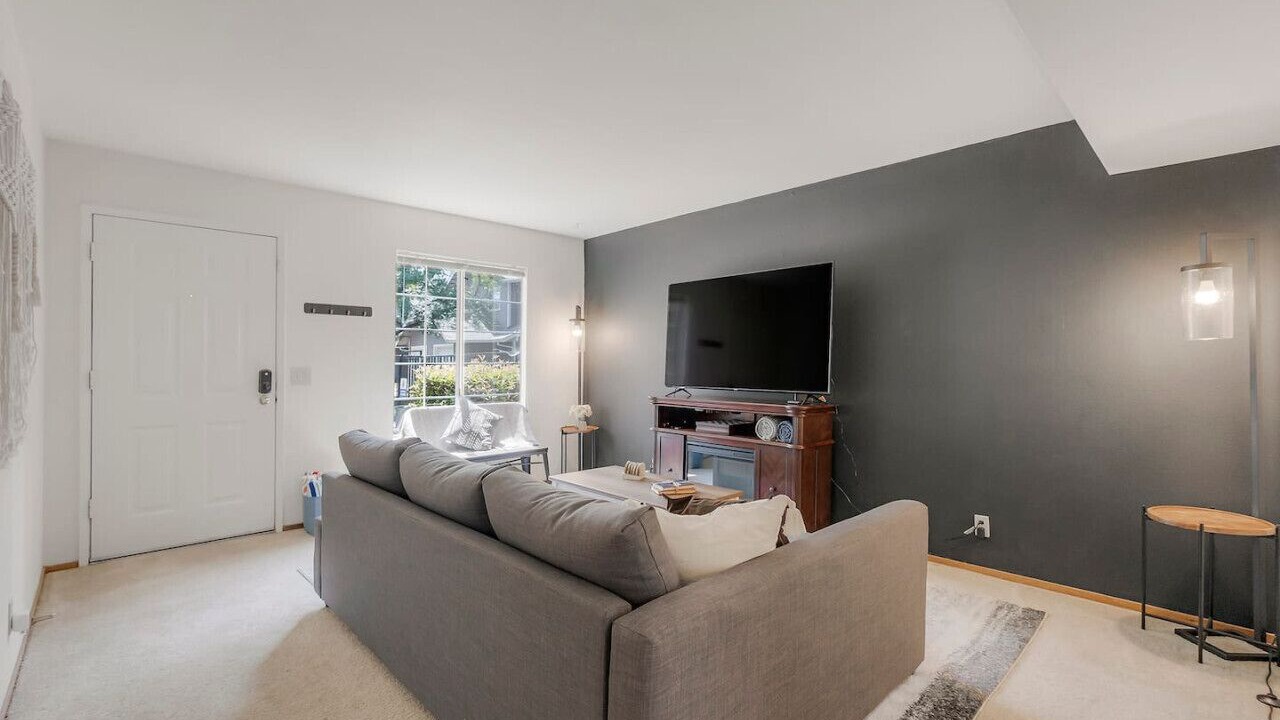 Photo of Livingroom in Chico