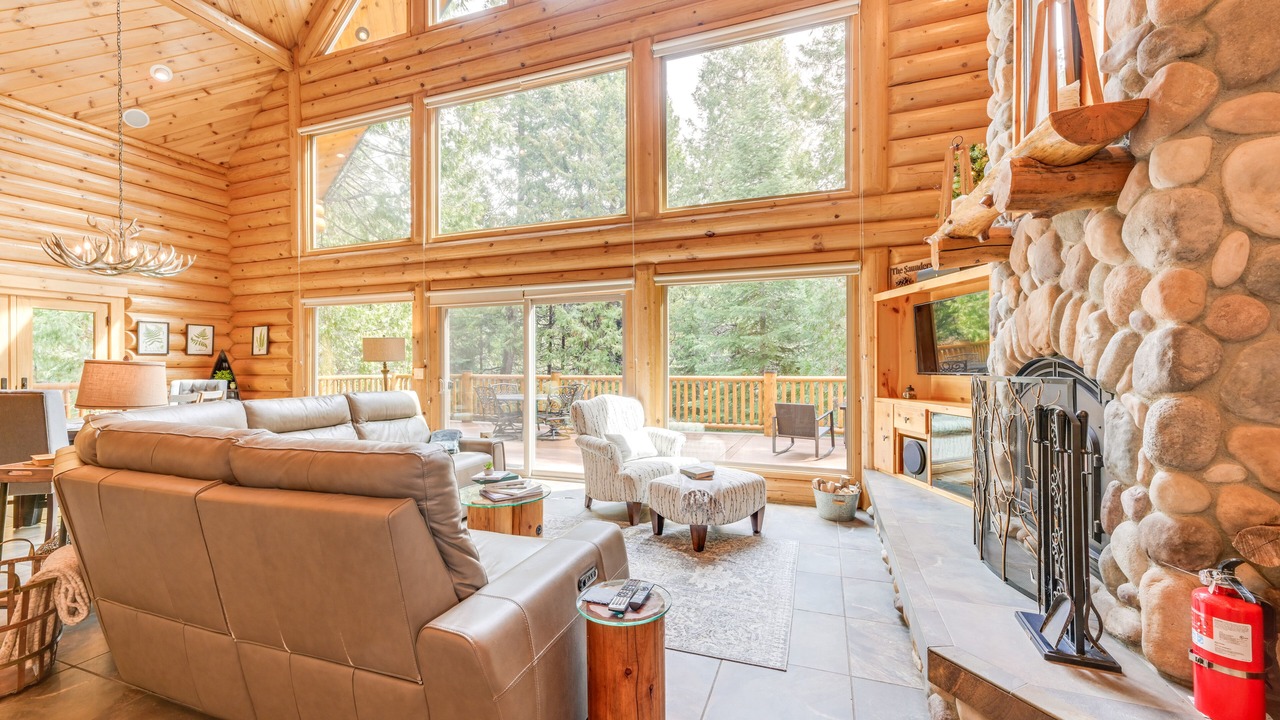 Photo of Bedroom in Shaver Lake