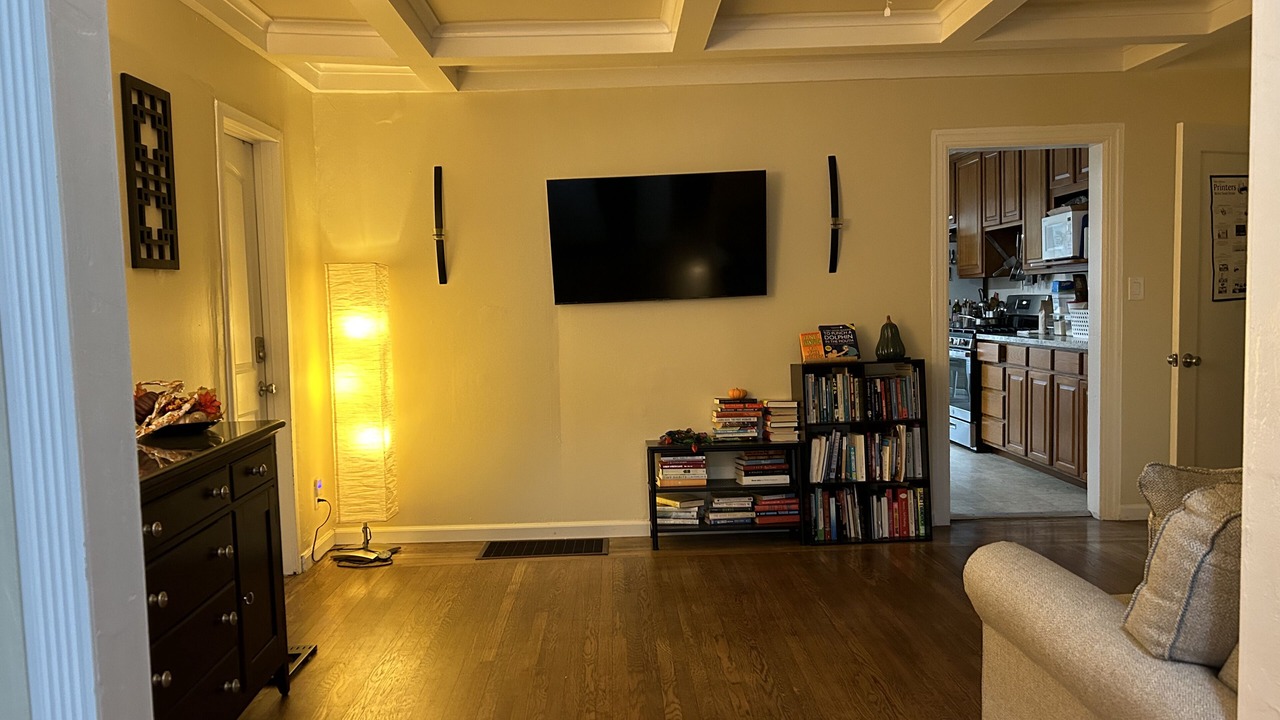 Photo of Livingroom in East Palo Alto