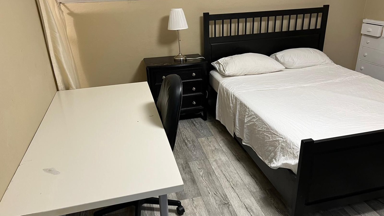 Photo of Bedroom in East Palo Alto