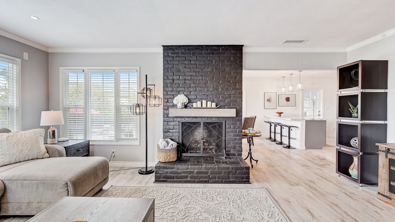 Photo of Livingroom in Spring Valley