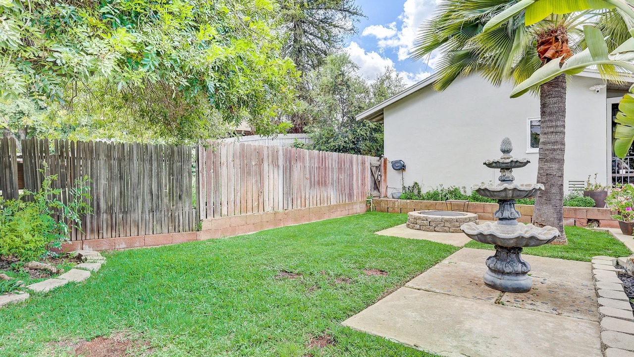 Photo of Outdoor in Spring Valley