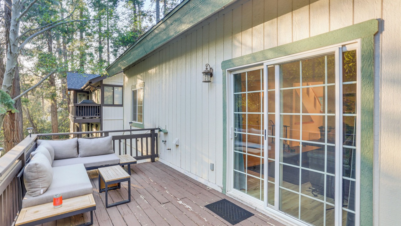 Photo of Patio Balcony in Crestline