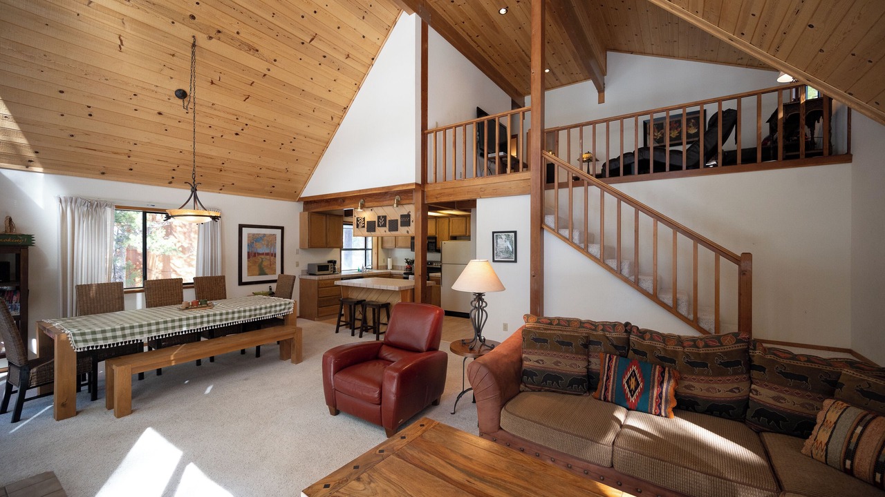 Photo of Livingroom in Truckee