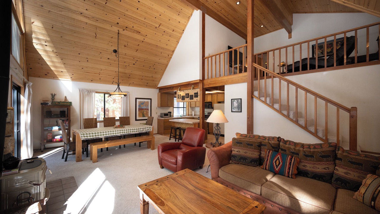 Photo of Livingroom in Truckee
