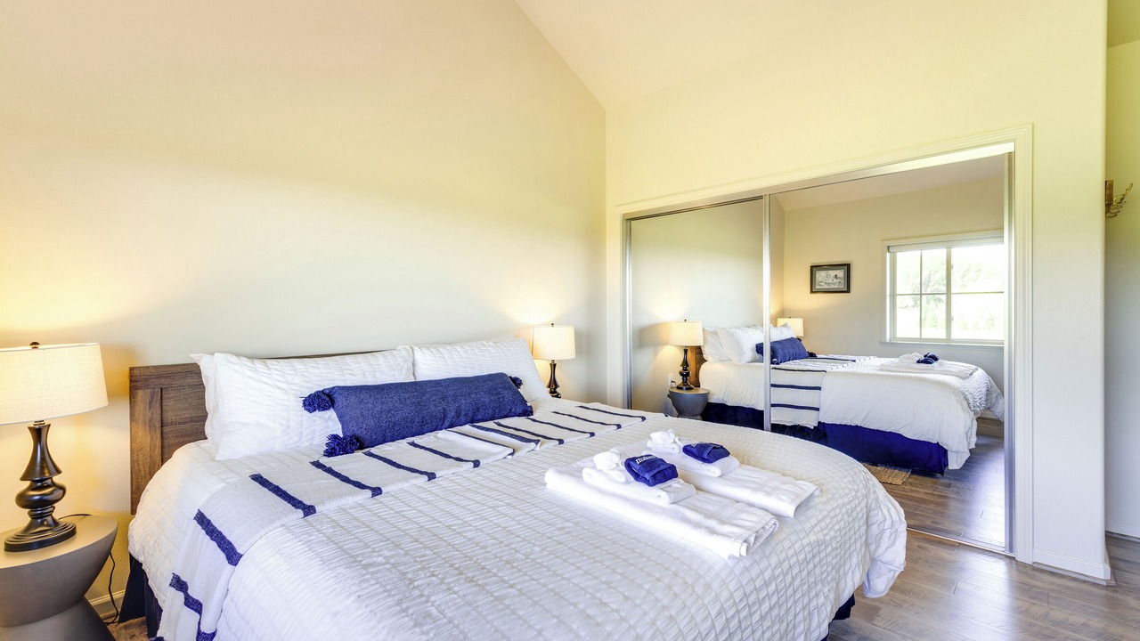 Photo of Bedroom in Kelseyville