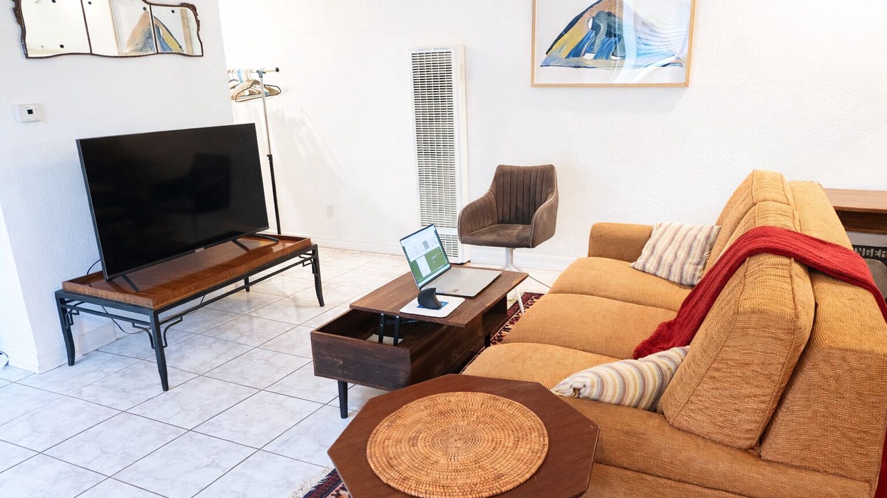 Photo of Livingroom in Los Angeles