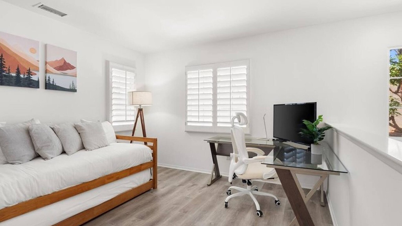 Photo of Bedroom in Woodbury